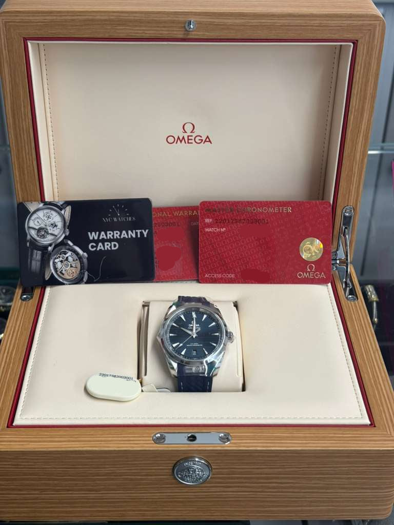 Omega Seamaster Aqua Terra Co Axial Stainless Steel 38 MM - Blue Structured Rubber Strap - Blue Ceramic Dial - 220.12.38.20.03.001