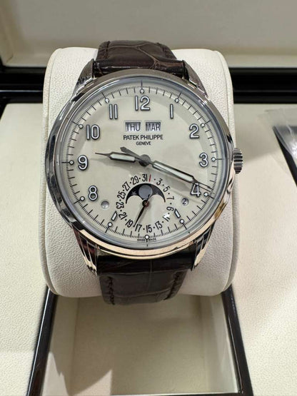 Patek Philippe Grand Complications - Moonphase and Annual Calender - 40 MM - White Gold - 5320G-001
