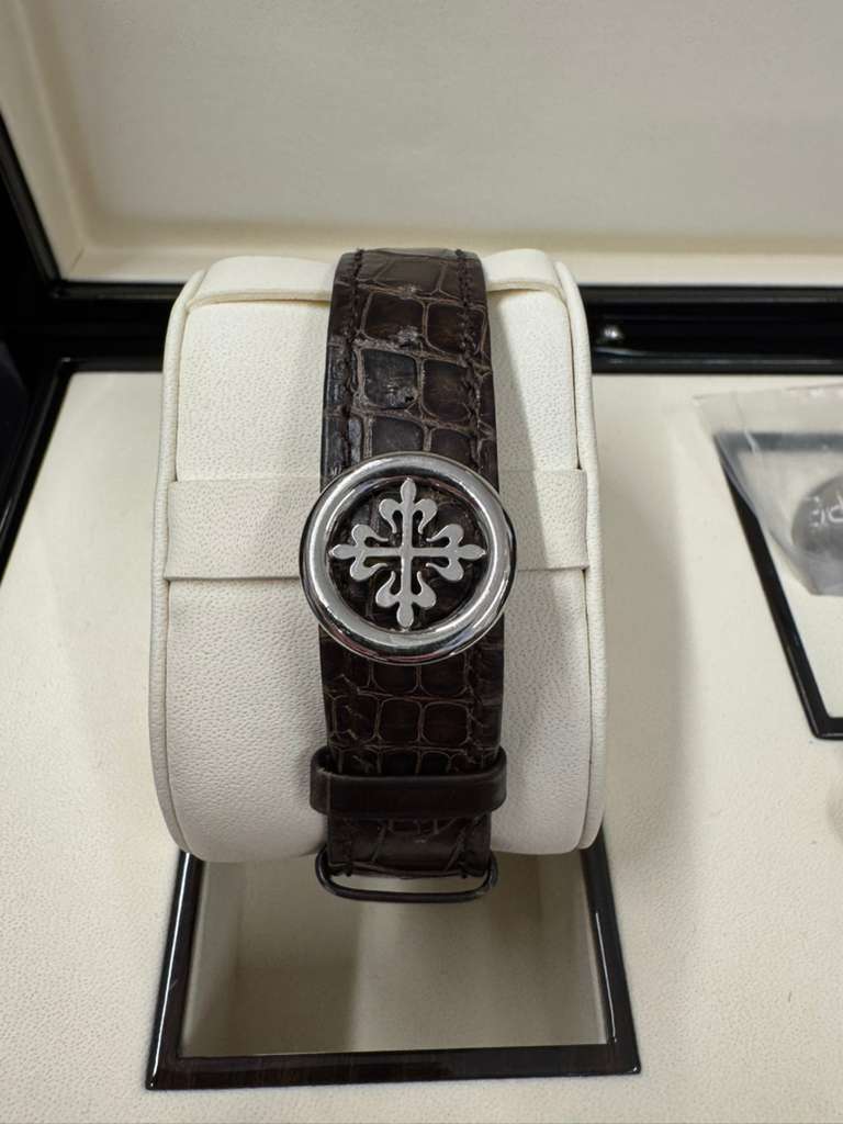 Patek Philippe Grand Complications - Moonphase and Annual Calender - 40 MM - White Gold - 5320G-001