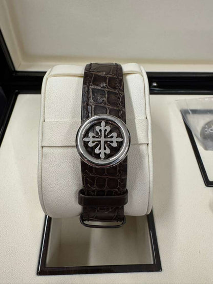 Patek Philippe Grand Complications - Moonphase and Annual Calender - 40 MM - White Gold - 5320G-001
