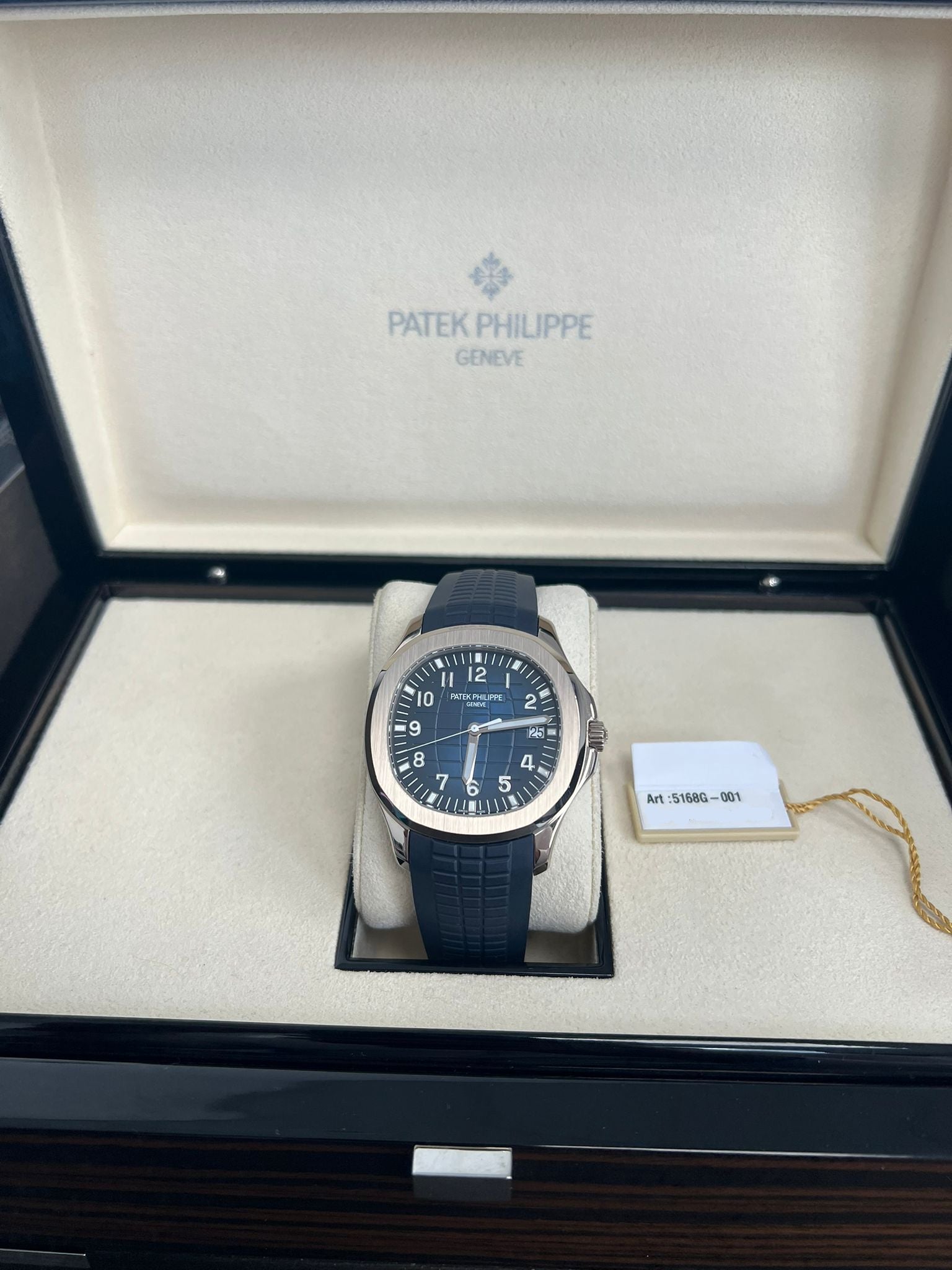 Patek Philippe -Aquanaut - 42.2MM - White Gold - 5168G-001