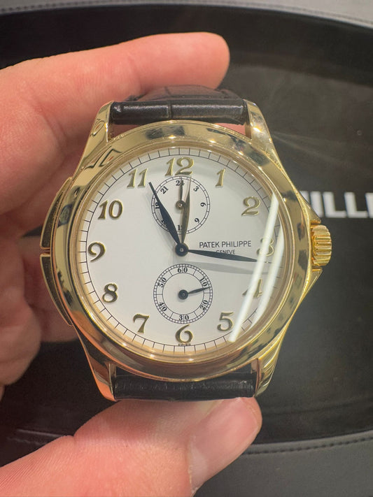 Patek Philippe Calatrava Travel Time - 37 MM - Yellow Gold - 5134J