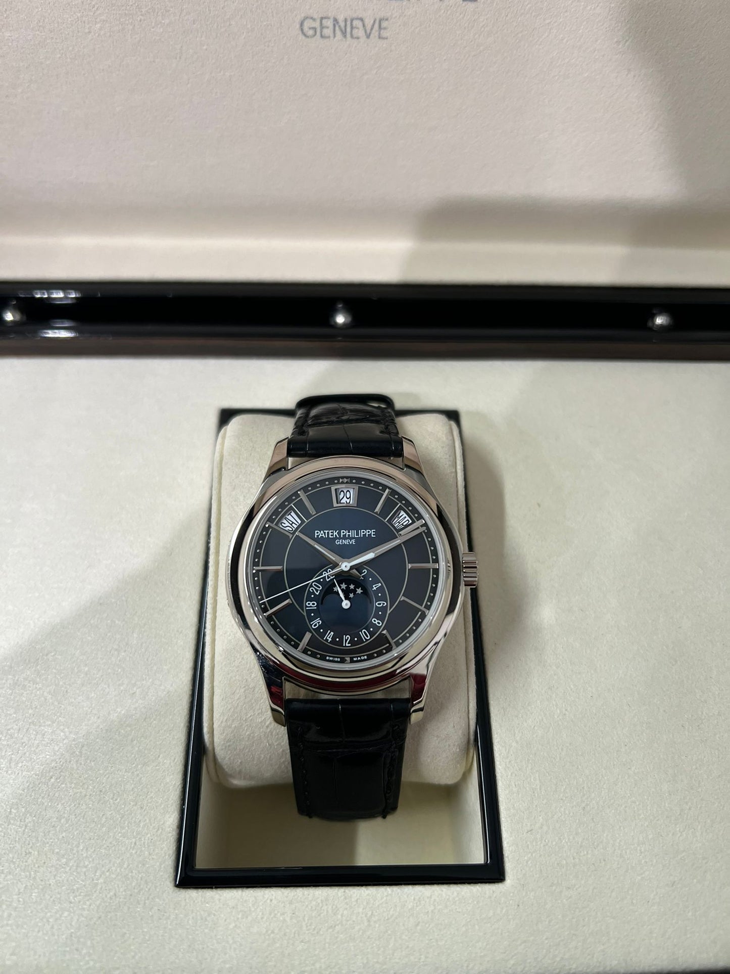 Patek Philippe Complications - Moonphase - 40 MM - White Gold - 5205G-013