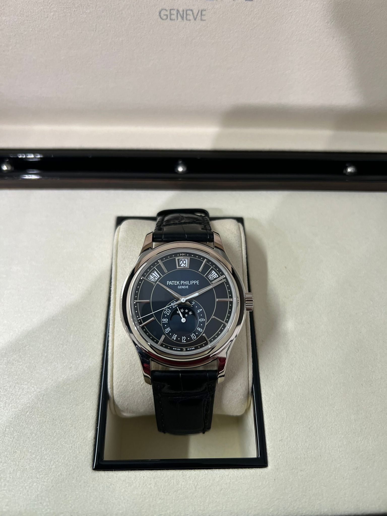 Patek Philippe Complications - Moonphase - 40 MM - White Gold - 5205G-013