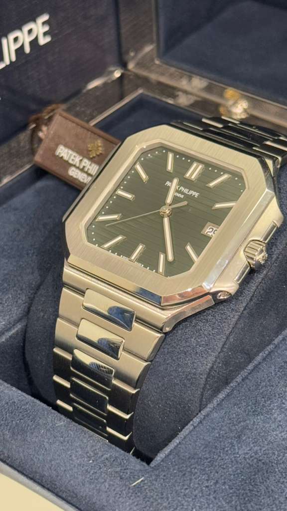 Patek Philippe Cubitus - 45 MM - Steel - Green Dial - 5821/1A-001