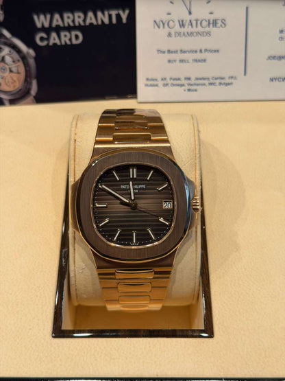 Patek Philippe Nautilus - 40 MM - Rose Gold - 5711/1R-001 Caliber 324 Movement