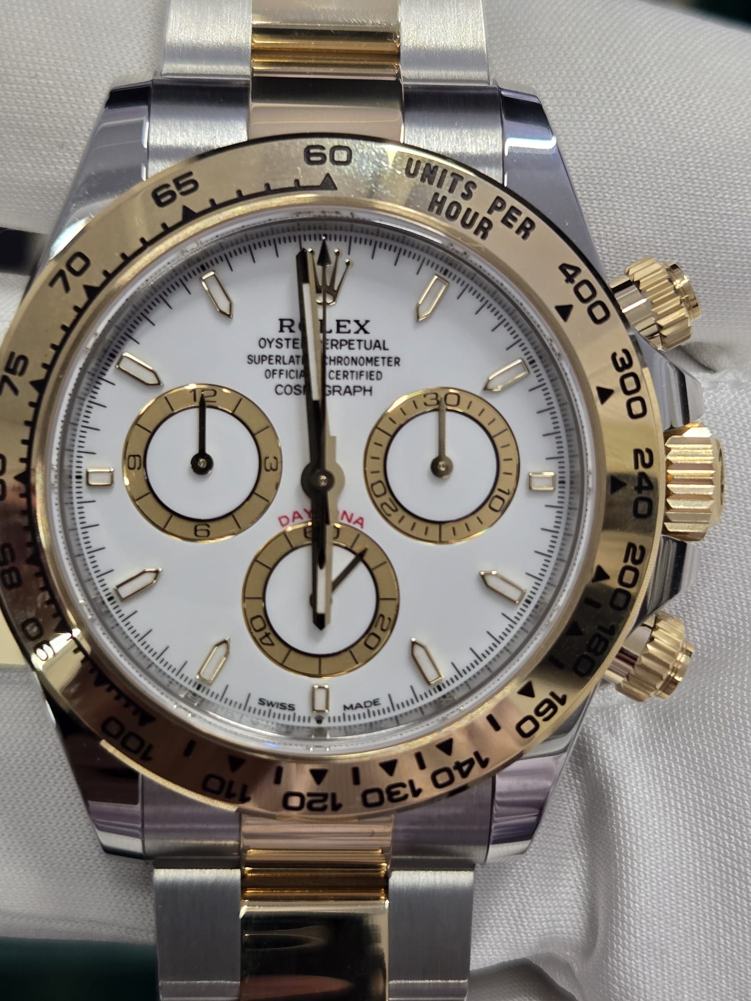 Rolex Oystersteel and Yellow Gold Cosmograph Daytona Watch - 40 MM - Oyster Bracelet - Fixed Bezel - White Index Dial - 126503 wio