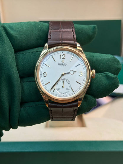 Rolex 1908 - 39MM - Yellow gold case - Domed and Flutel Bezel - White dial - Alligator Leather Strap - 52508-0006