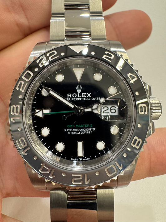 Rolex GMT-Master II - 40 MM - Stainless Steel - Black Dial - 126710GRNR