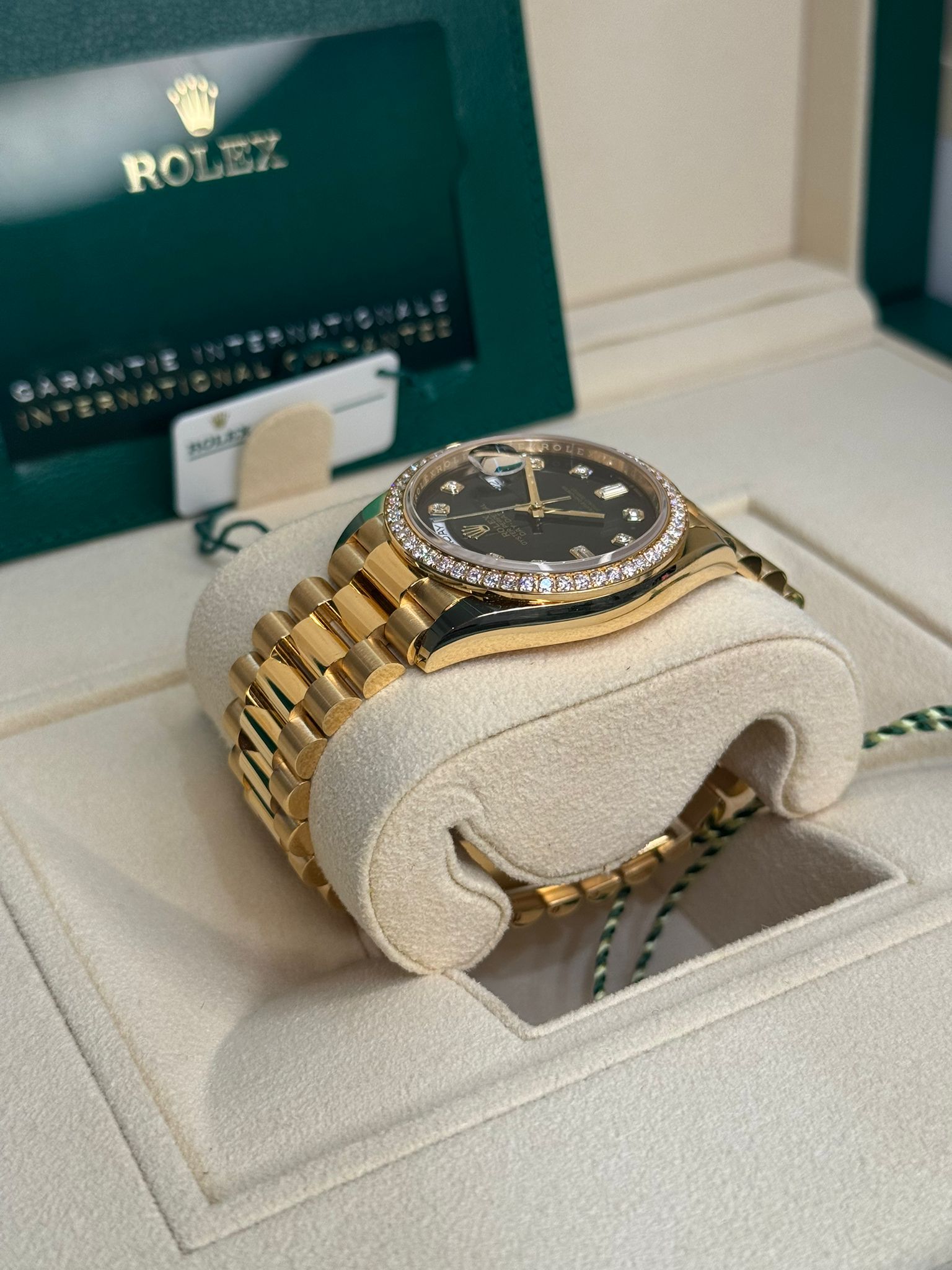 Rolex Presidential Yellow Gold Day-Date 36MM - President Bracelet Watch - Green Ombre´ Diamond Dial - 128348RBR godp