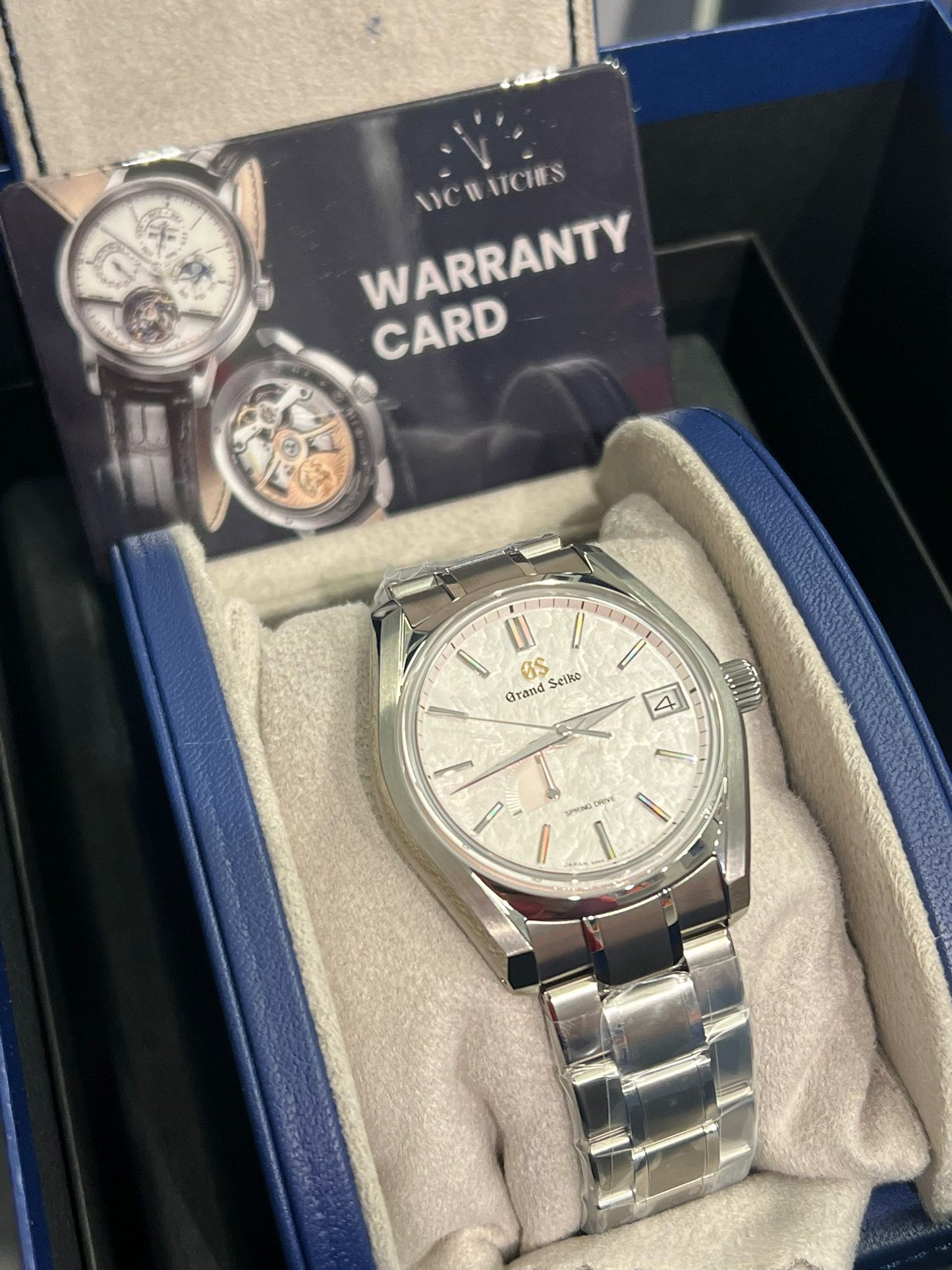 Grand Seiko - Heritage - 40 MM - Titanium - Pale Pink Dial - SBGA413