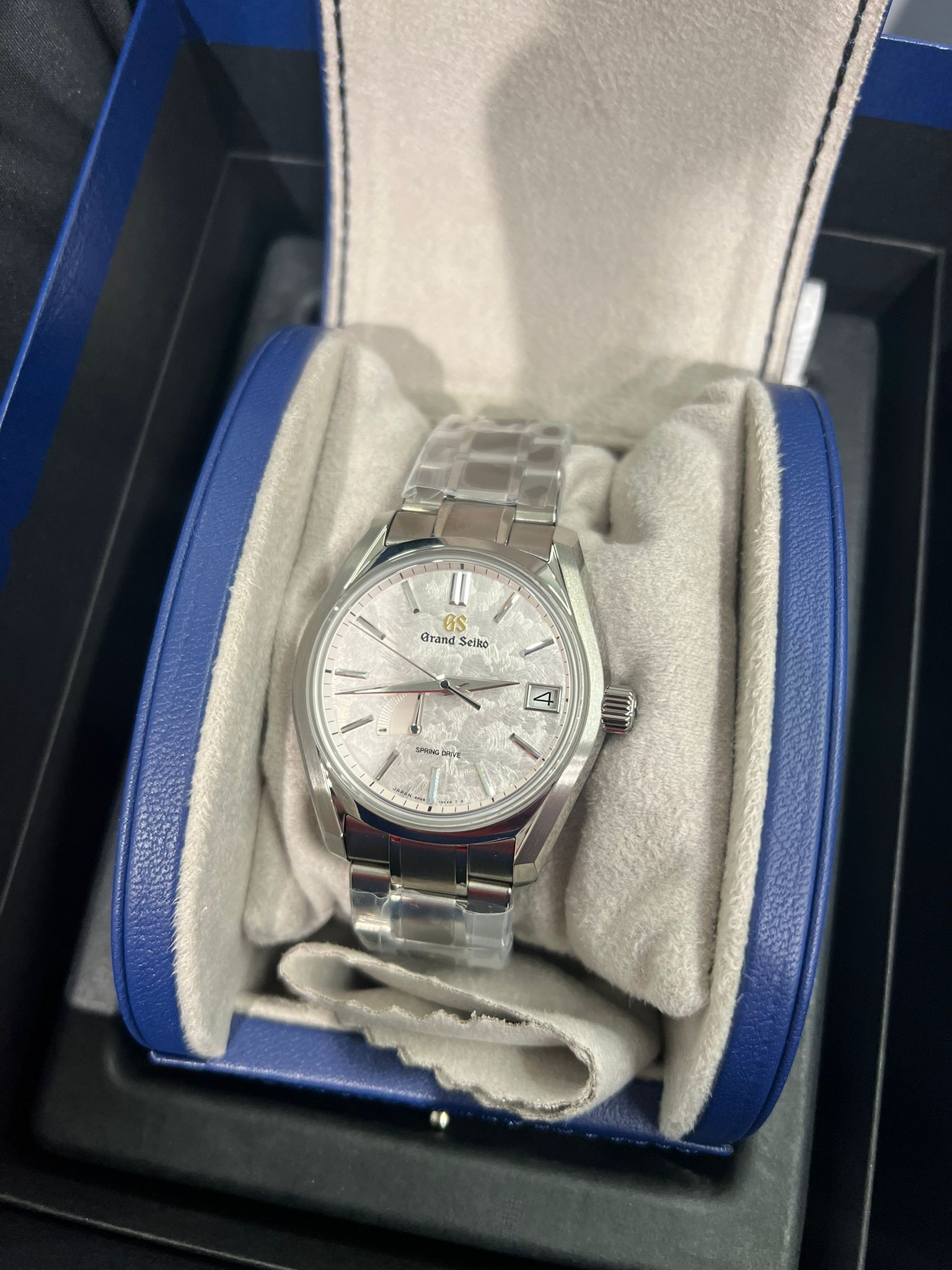 Grand Seiko - Heritage - 40 MM - Titanium - Pale Pink Dial - SBGA413