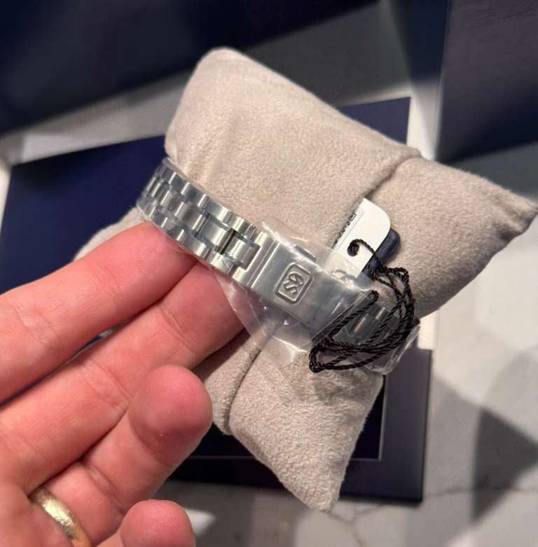 Grand Seiko - Heritage - 33 MM - Stainless Steel - Silver White "Snowflake" Dial - SBGX359