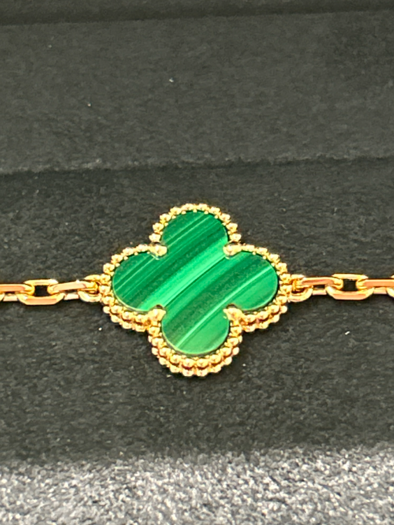 Van Cleef & Arpels Vintage Alhambra Bracelet - 18k Yellow Gold - Malachite - 5 Motifs - VCARL80900