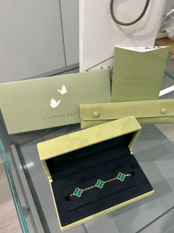 Van Cleef & Arpels Vintage Alhambra Bracelet - 18k Yellow Gold - Malachite - 5 Motifs - VCARL80900