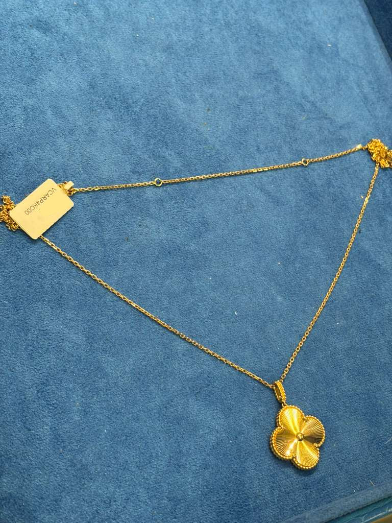 Van Cleef & Arpels Vintage Alhambra Necklace - 18k Yellow Gold - Guilloché - 1 Motif - VCARP4KO00