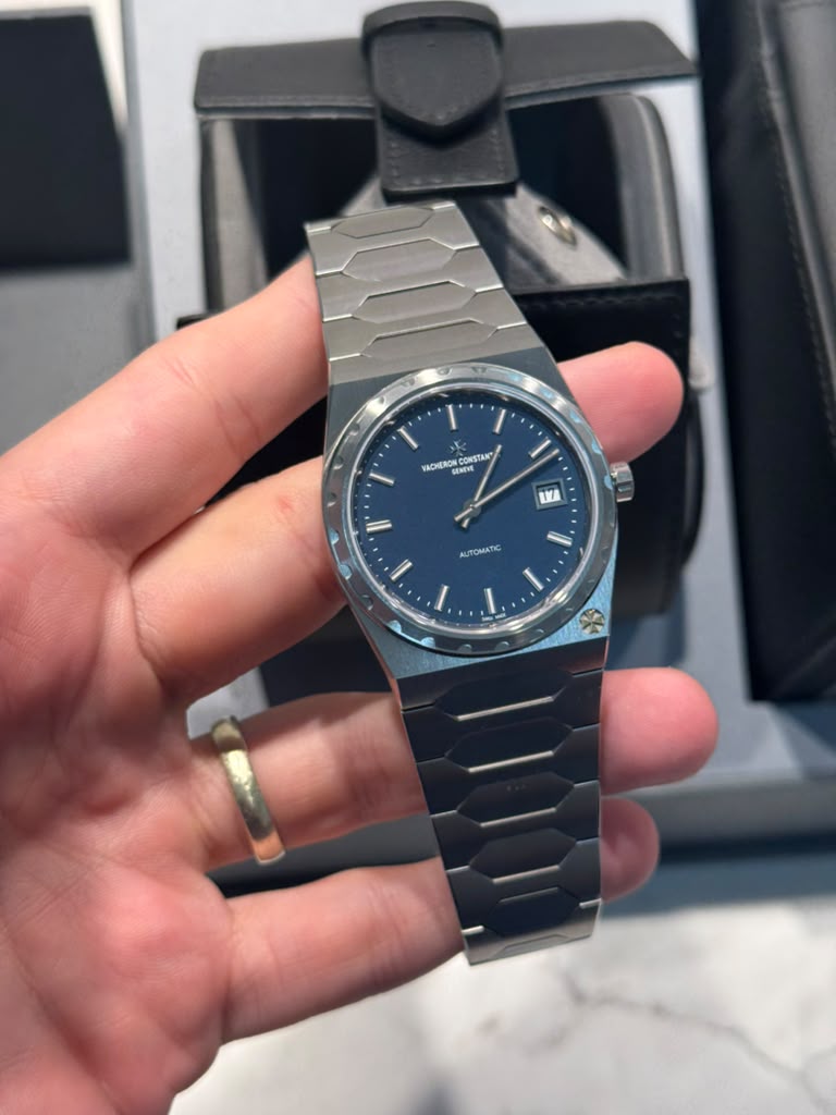 Vacheron Constantin Historiques 222 - Stainless Steel - 37 MM - Blue Dial - 4200H/222A-B934