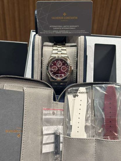 Vacheron Constantin Overseas Chronograph White Gold 41.5 MM - White Gold Bracelet - Burgundy Dial - 4300V/220G-H151