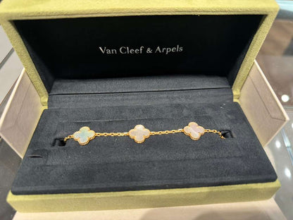 Van Cleef & Arpels Vintage Alhambra Bracelet - 18k Yellow Gold - MoP - 5 Motifs - VCARA41800