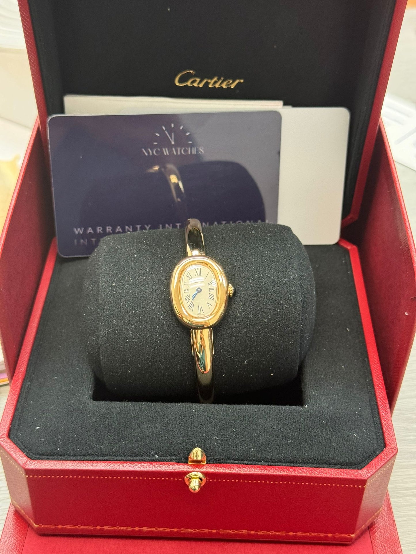 Cartier - Baignoire - 17 MM - Yellow Gold - Silvered Dial - WGBA0035