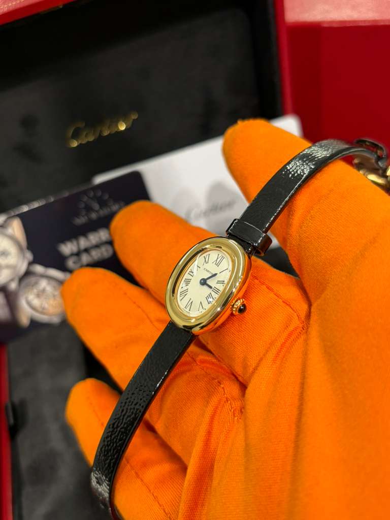 Cartier Baignoire Yellow Gold 24.6 MM (Mini model) - Black Patent Leather Strap - Silvered Dial - WGBA0075