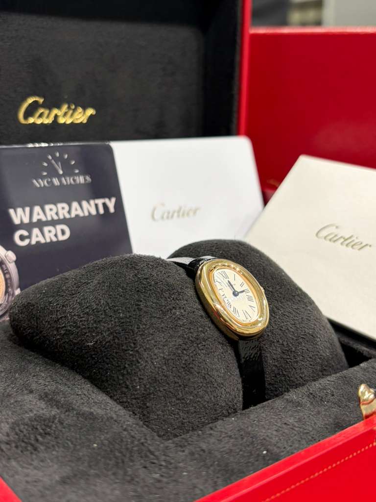 Cartier Baignoire Yellow Gold 24.6 MM (Mini model) - Black Patent Leather Strap - Silvered Dial - WGBA0075