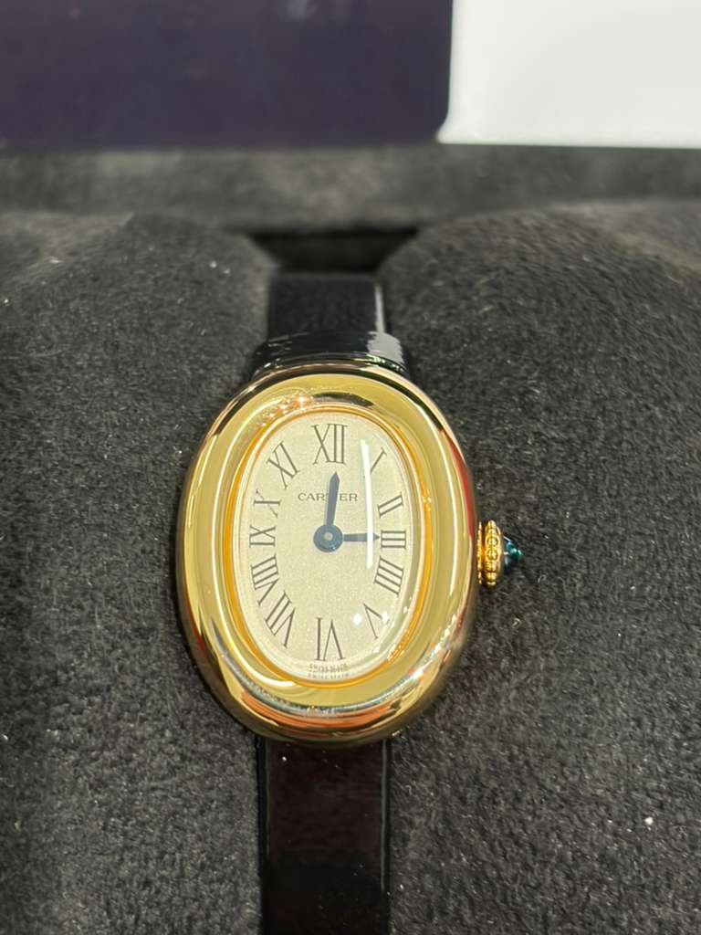 Cartier Baignoire Yellow Gold 24.6 MM (Mini model) - Black Patent Leather Strap - Silvered Dial - WGBA0075
