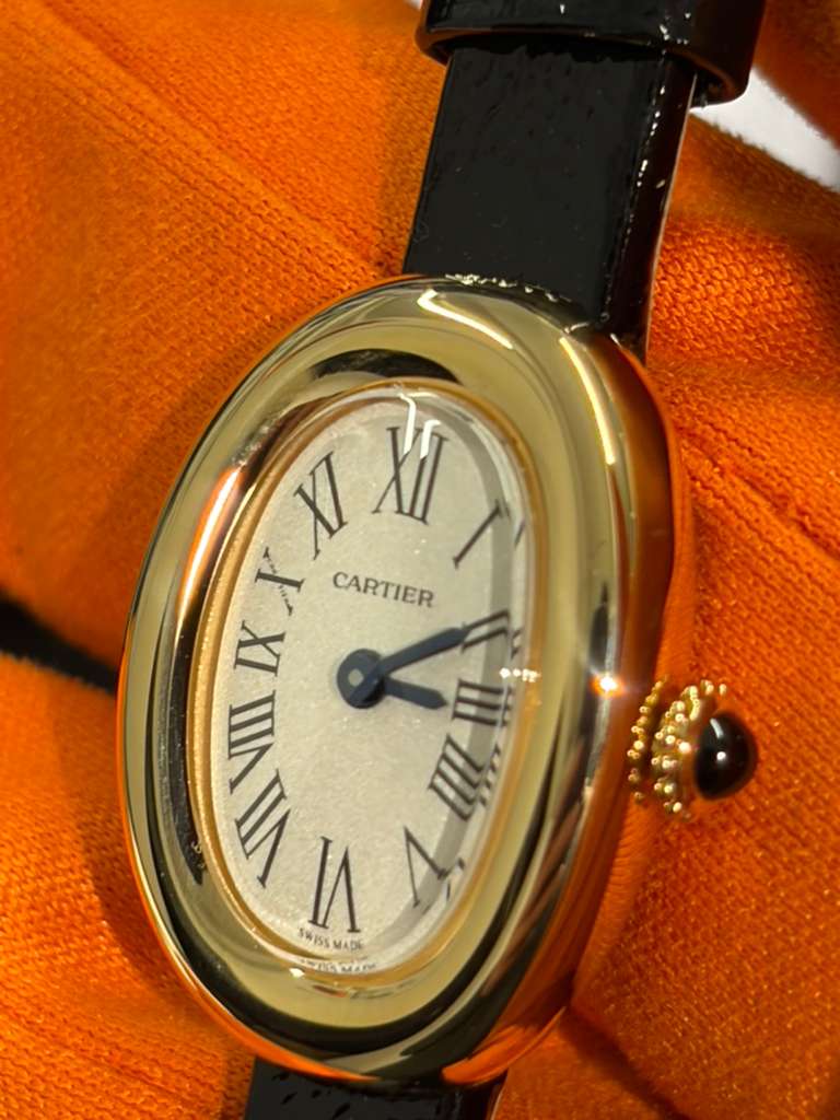 Cartier Baignoire Yellow Gold 24.6 MM (Mini model) - Black Patent Leather Strap - Silvered Dial - WGBA0075
