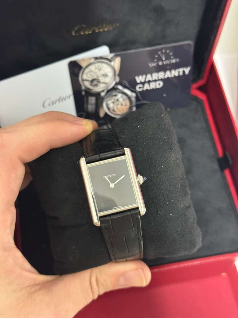 Cartier - Tank Must - Large Model - 33.7 MM x 25.5 MM - Stainless Steel - Black Lacquered Dial - Black Alligator Leather Strap - WSTA0108