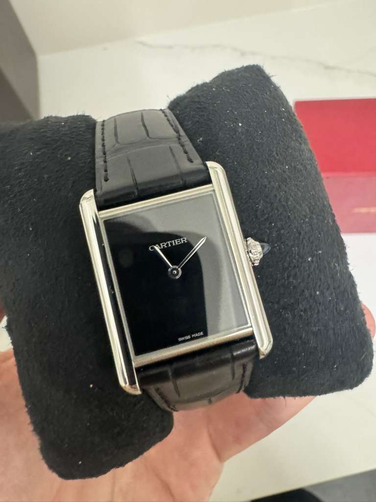 Cartier - Tank Must - Large Model - 33.7 MM x 25.5 MM - Stainless Steel - Black Lacquered Dial - Black Alligator Leather Strap - WSTA0108