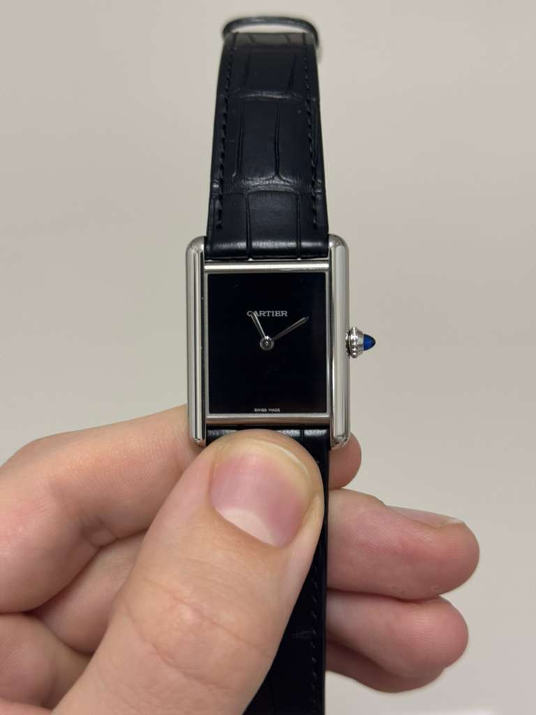 Cartier - Tank Must - Large Model - 33.7 MM x 25.5 MM - Stainless Steel - Black Lacquered Dial - Black Alligator Leather Strap - WSTA0108