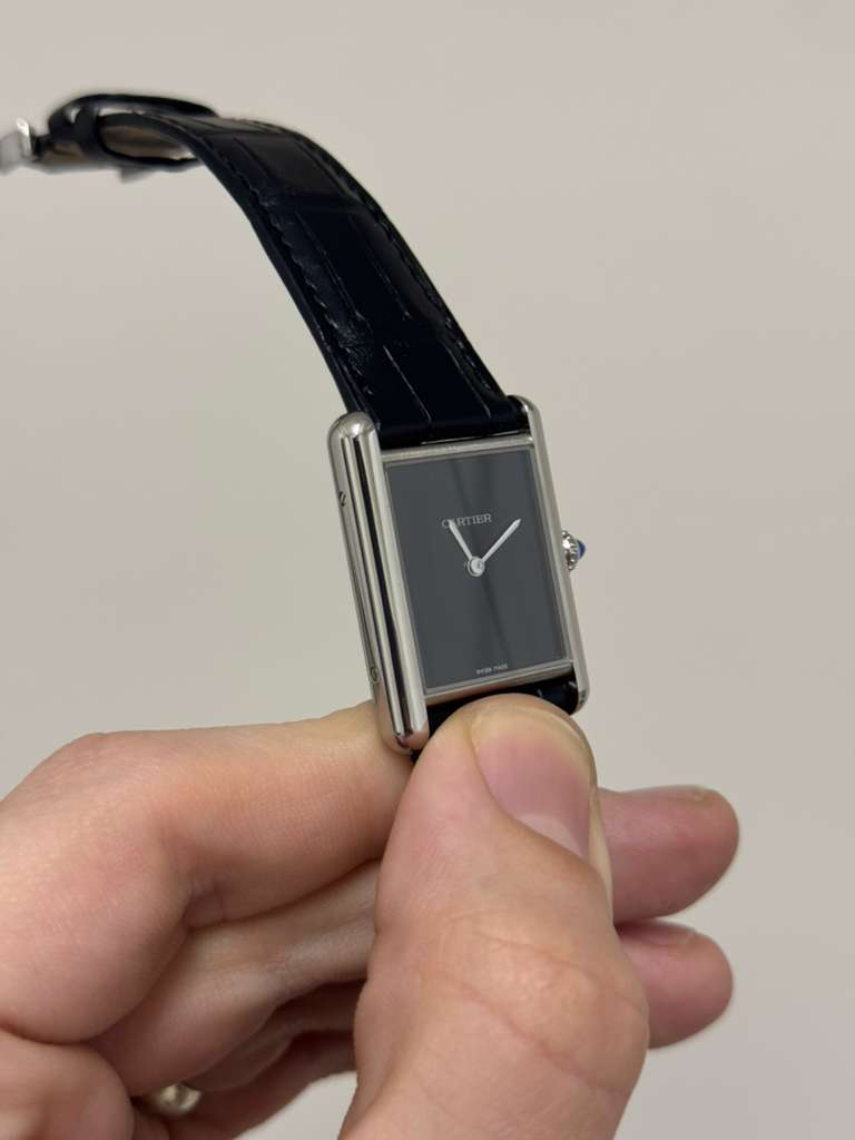 Cartier - Tank Must - Large Model - 33.7 MM x 25.5 MM - Stainless Steel - Black Lacquered Dial - Black Alligator Leather Strap - WSTA0108