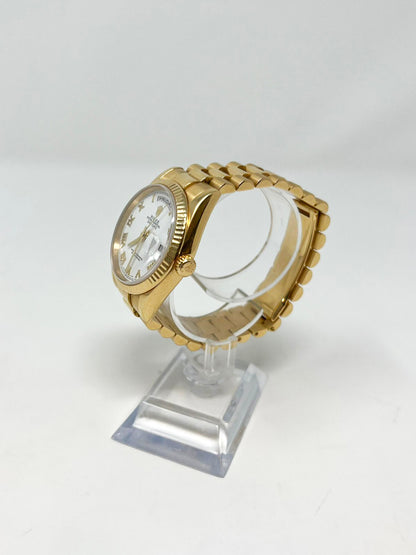 Rolex Day-Date - 36 MM - Yellow Gold - 118238-0122
