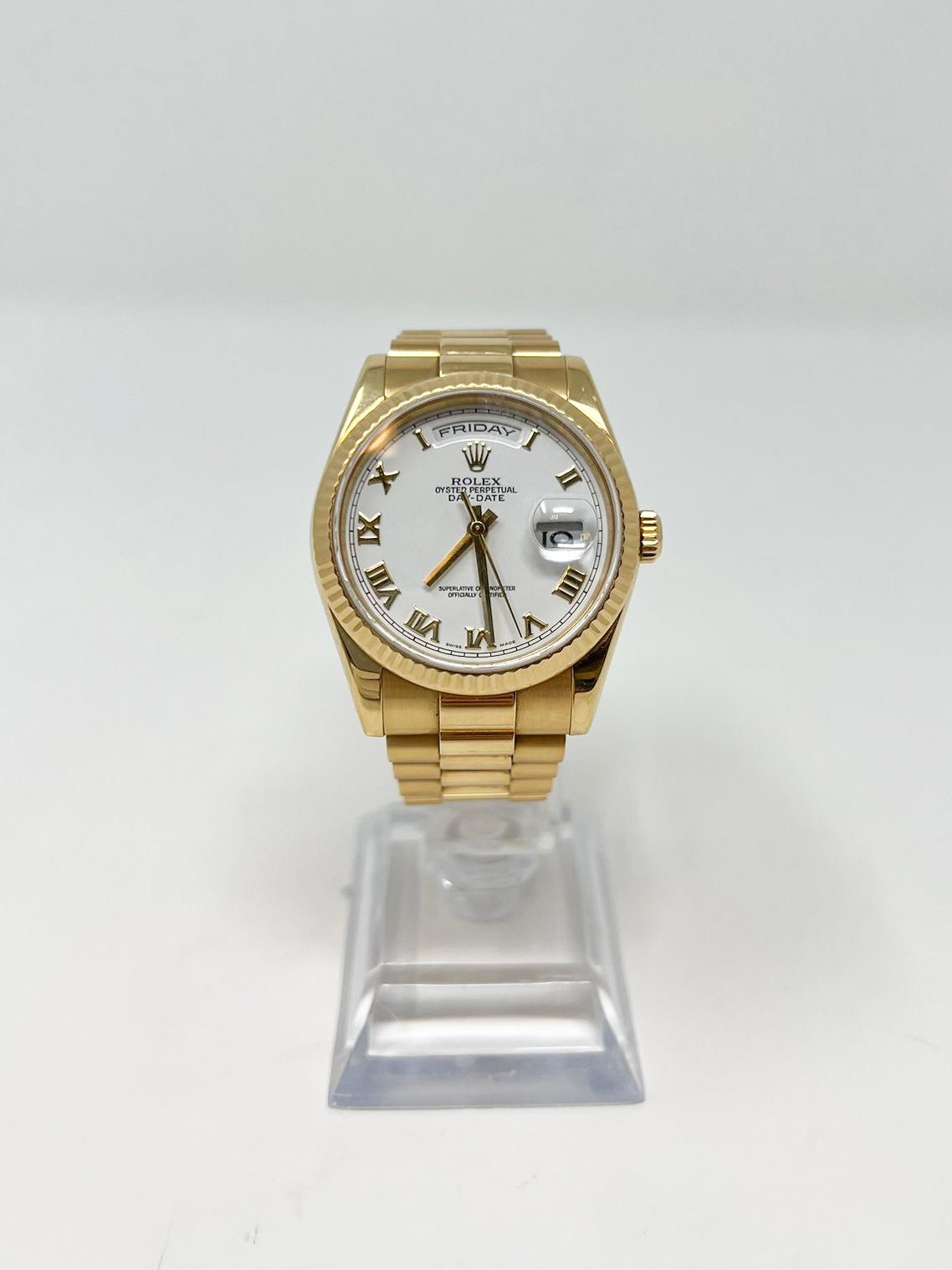 Rolex Presidential Yellow Gold Gold Day-Date 36 MM - President Bracelet Watch - Fluted Bezel - White Roman Dial - 118238