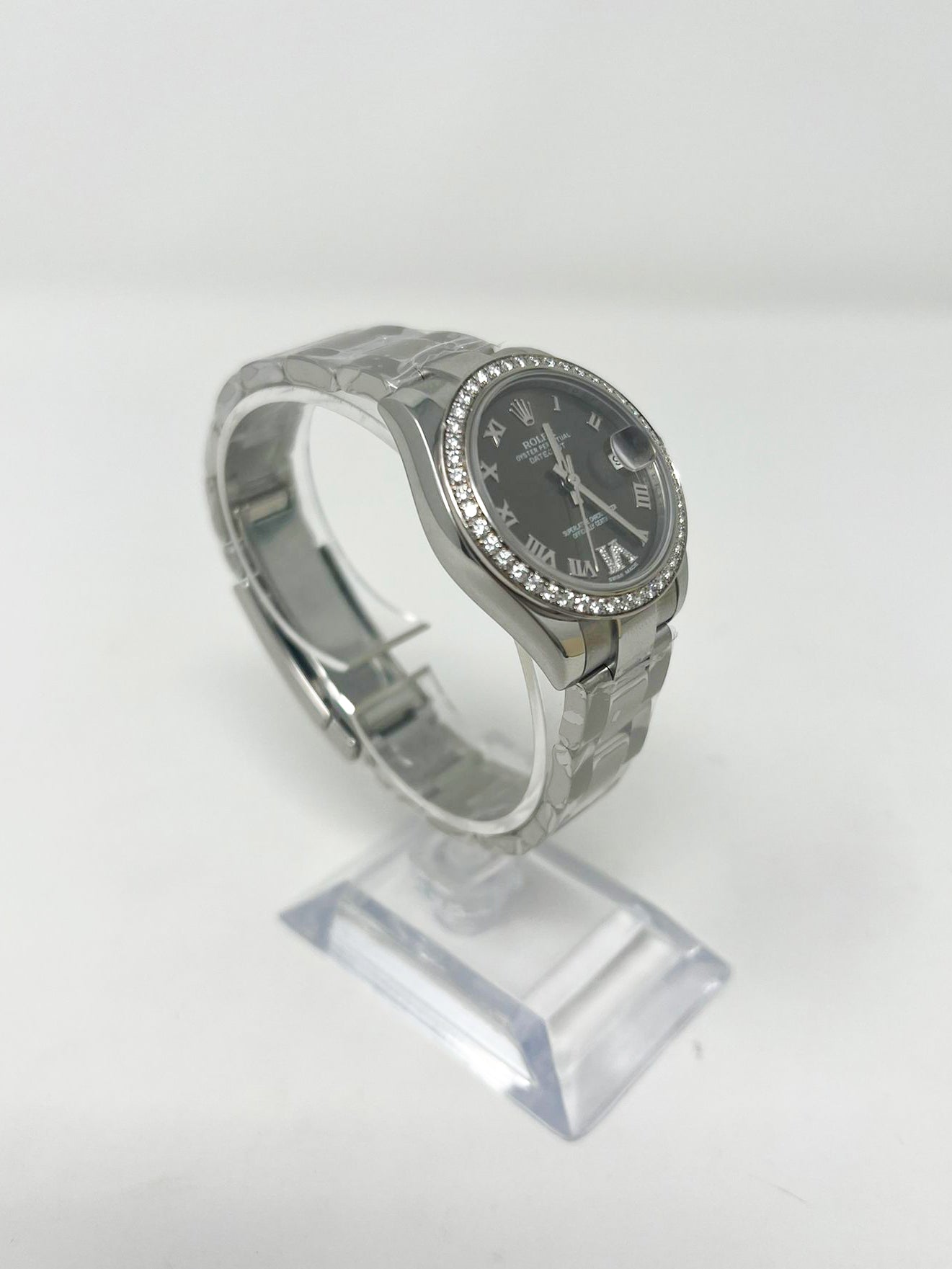 Rolex Datejust Stainless Steel - 31 MM - Oyster Bracelet - Diamond Bezel - Grey Diamond Dial - 178384 o GRD