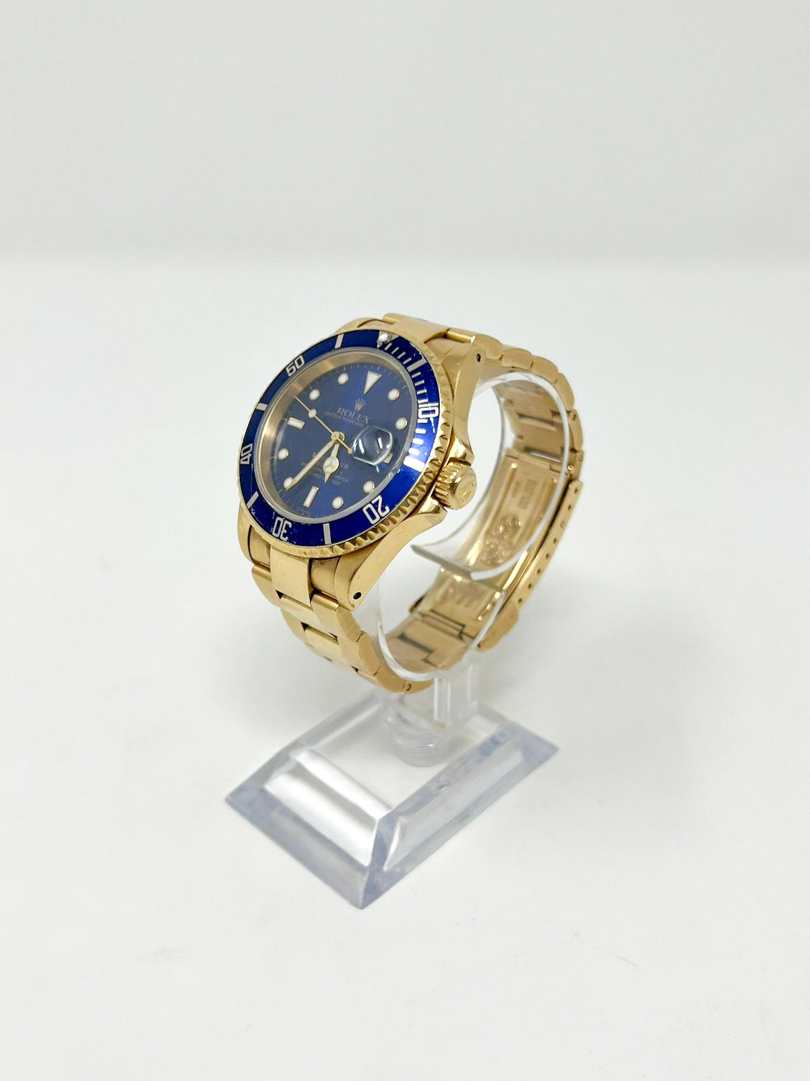 Rolex Yellow Gold Submariner Watch 40 MM - Oyster Bracelet - Blue Dial - 16618 LB