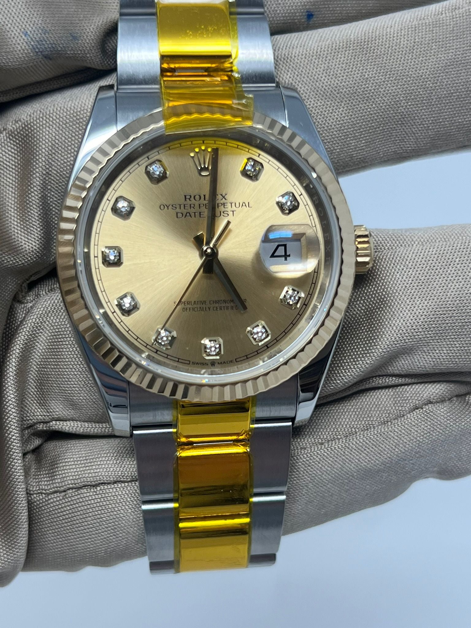 Rolex Stainless Steel And Yellow Gold Datejust - 36 MM - Oyster Bracelet - Fluted Bezel - Champagne Diamond Dial - 126233 chdogk