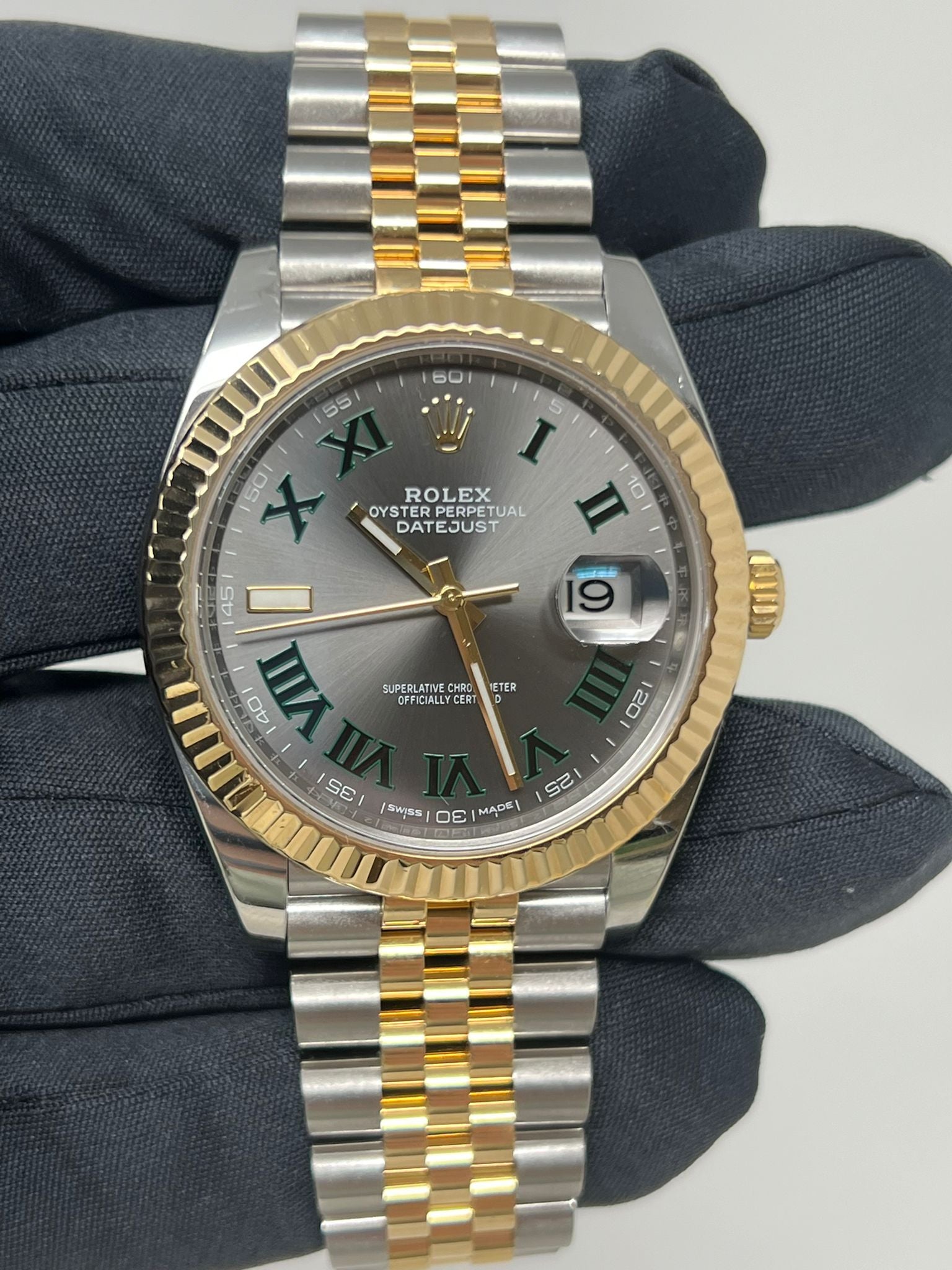 Rolex Stainless Steel and Yellow Gold Datejust 41 MM - Jubilee Bracelet - Fluted Bezel - Wimbledon Dial - 126333 slgrj