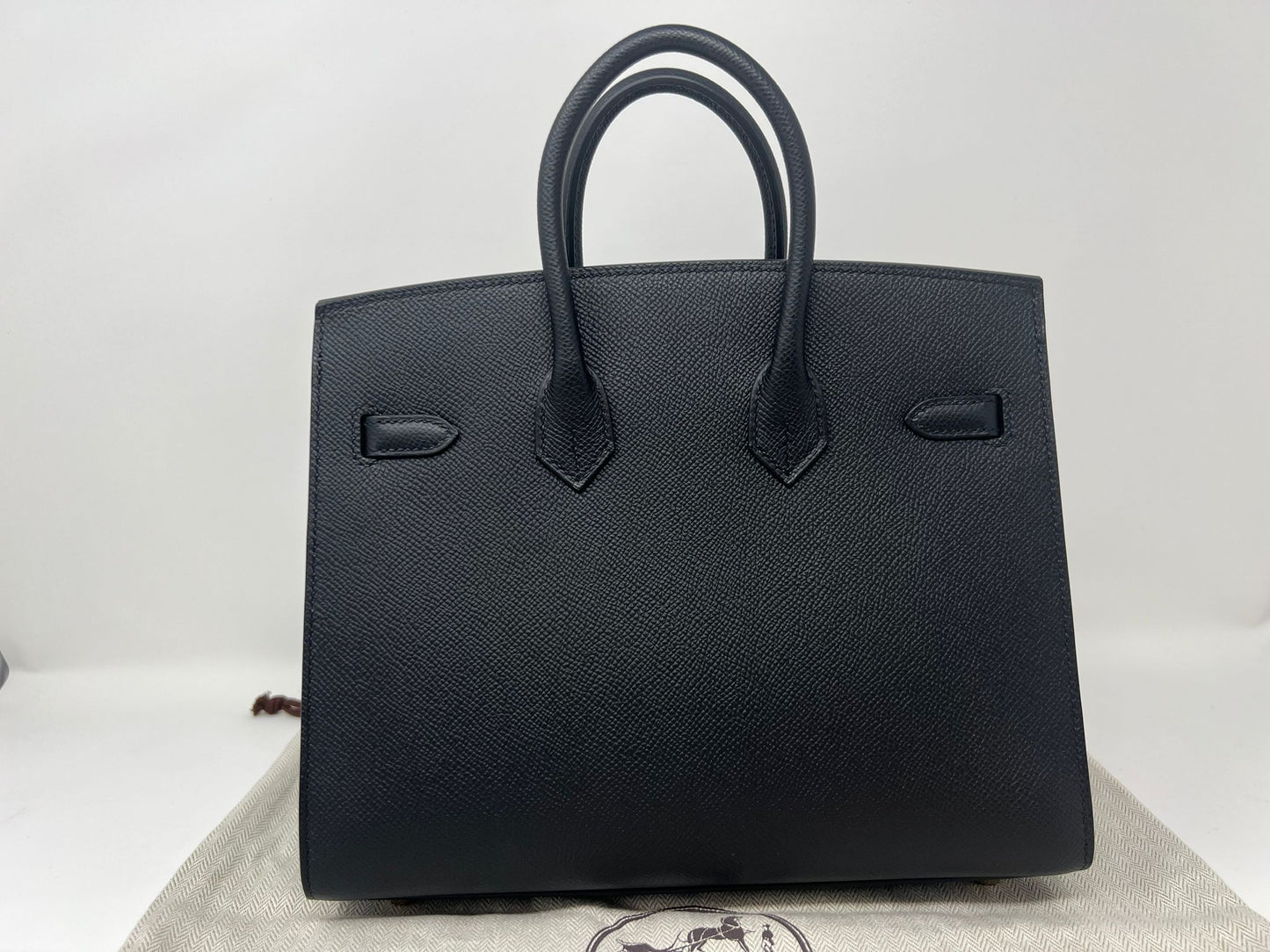 Hermès Birkin 25  -  Sellier in Noir Epsom Leather Gold Hardware)