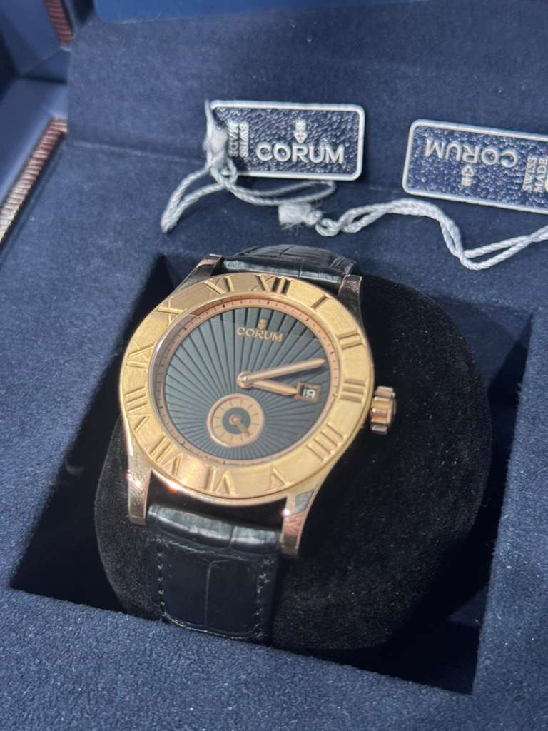 Corum Romvlvs - 41 MM Rose Gold - Black Dial - Black Leather Strap - 02.0002