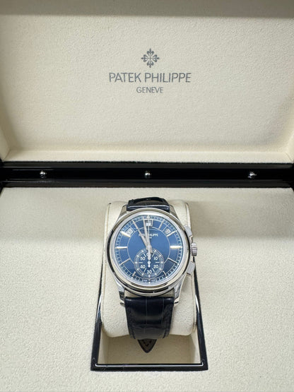 Patek Philippe Complications - Chronograph - 42 MM -   Platinum - 5905P-001