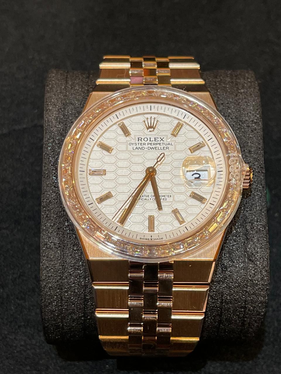 Rolex Land-Dweller - 40 MM - Rose Gold - Honeycomb Motif Intense White Dial - Diamond Bezel - Jubilee Bracelet - 127385TBR-0003