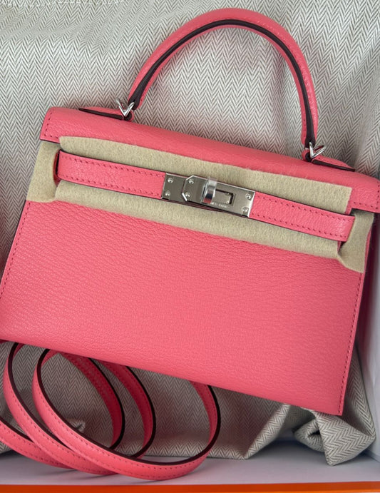 Hermès Kelly Sellier 20 - Rose D'ete Verso Chèvre Leather - Palladium Hardware - K20RDVCPHW
