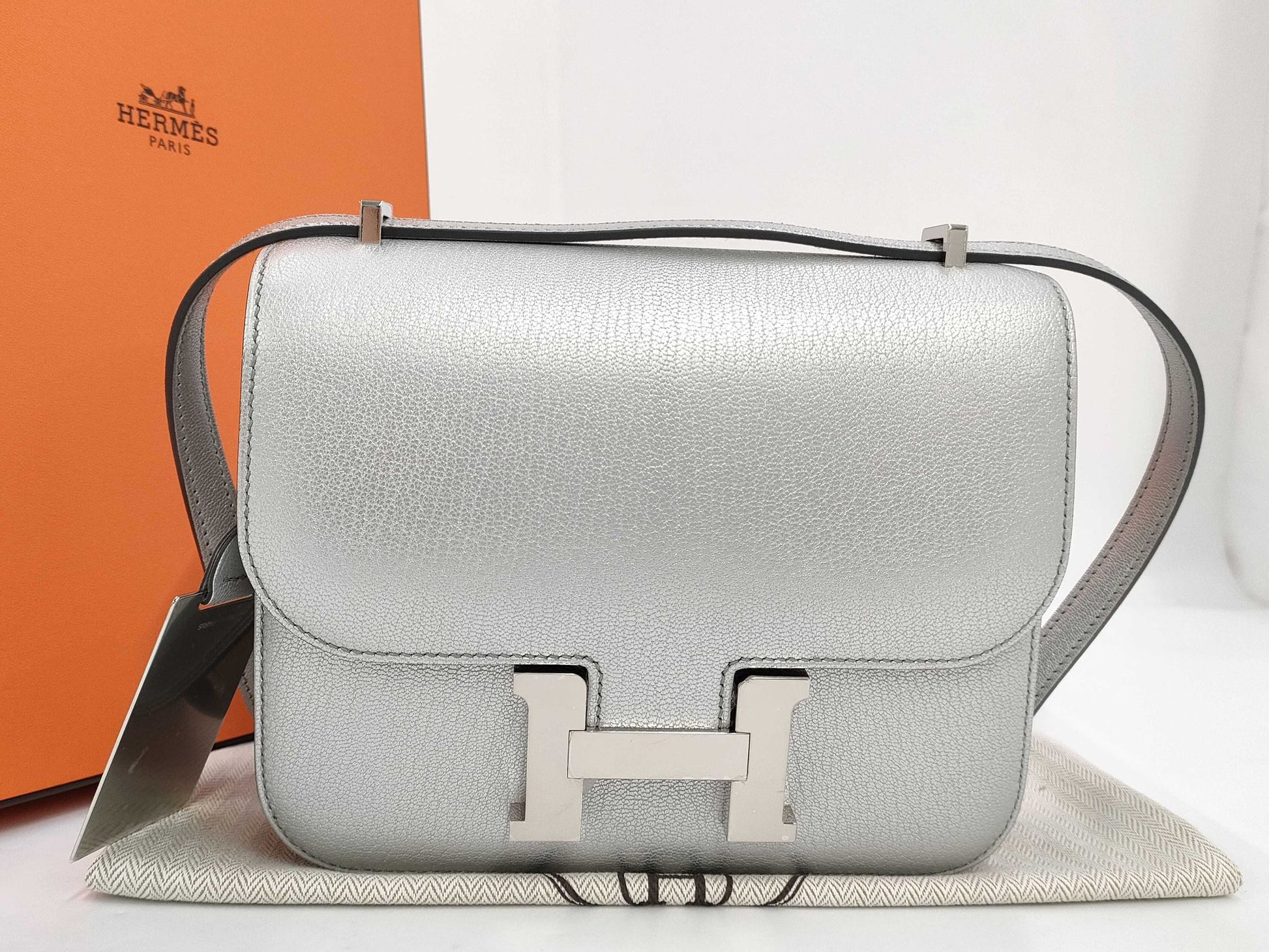 Hermès Constance 18 - Argente - Chevre - Palladium Hardware - C18ACPHW