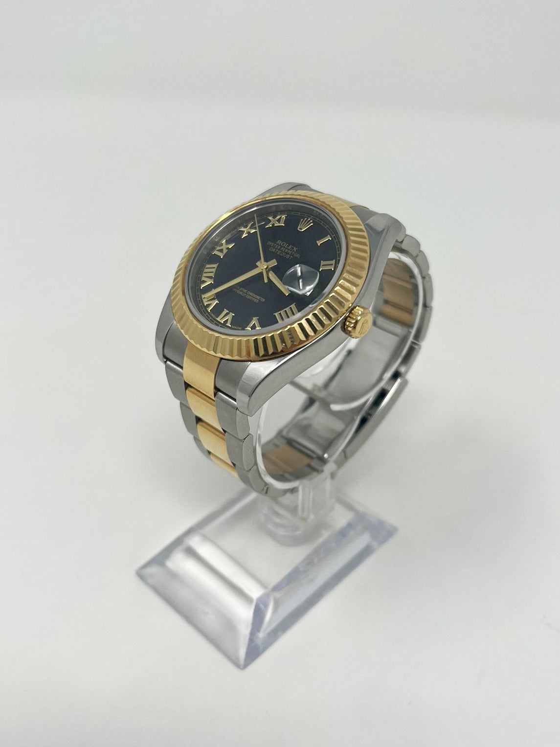 Rolex Datejust II Stainless Steel and Yellow Gold 41 MM - 2 Tone - Oyster Bracelet - Fluted Bezel - Black Roman Dial - 116333