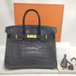 Hermès Birkin 25 - Black Matte Alligator - Gold Hardware - B25BMAGHW