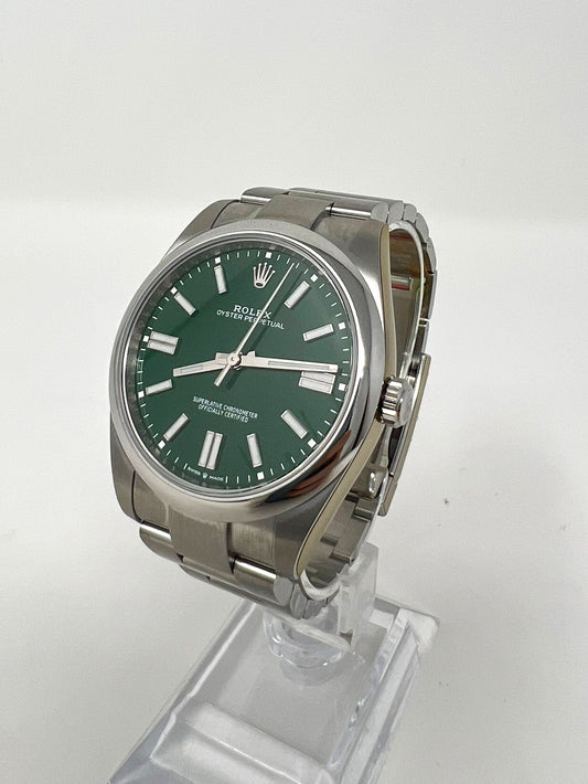 Rolex Stainless Steel Oyster Perpetual no date Watch - 41 MM - Oyster Bracelet - Green Dial - 124300 greio