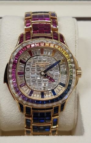 Patek Philippe Aquanaut - 38.80 MM - Rose Gold - 5260/1455R