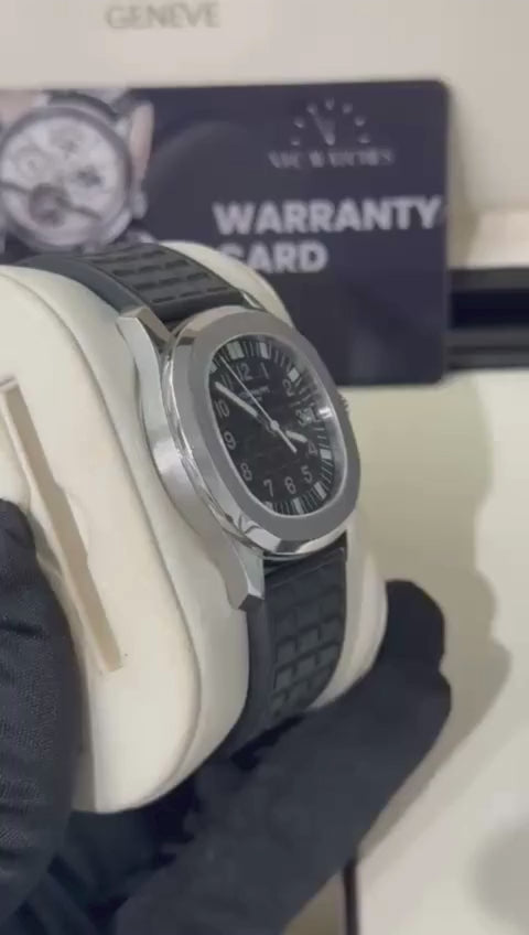 Patek Philippe Aquanaut - 36 MM - Steel - 5066A-001