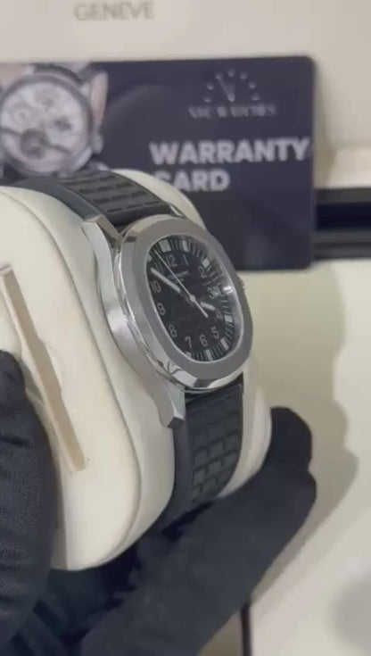 Patek Philippe Aquanaut - 36 MM - Steel - 5066A-001